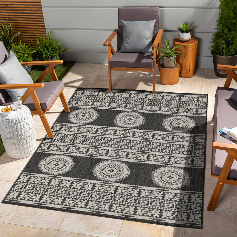 Sunshine - 5'3" X 7'3" Indoor / Outdoor Area Rug Polypropylene - Anthracite