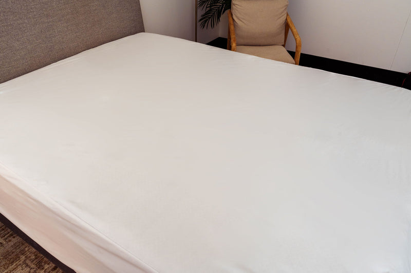 Twin Long Fully Encased Mattress Protector - White