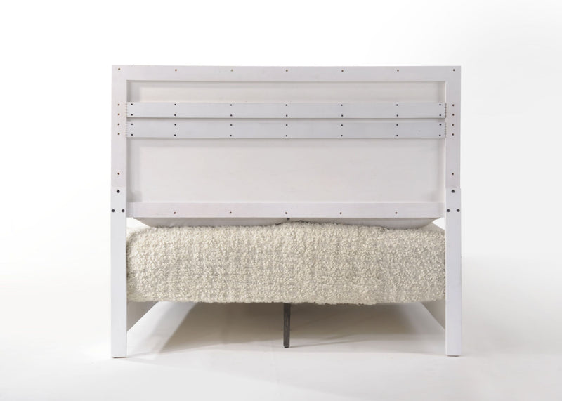 ACME Naima II Queen Bed in White High Gloss 26770Q