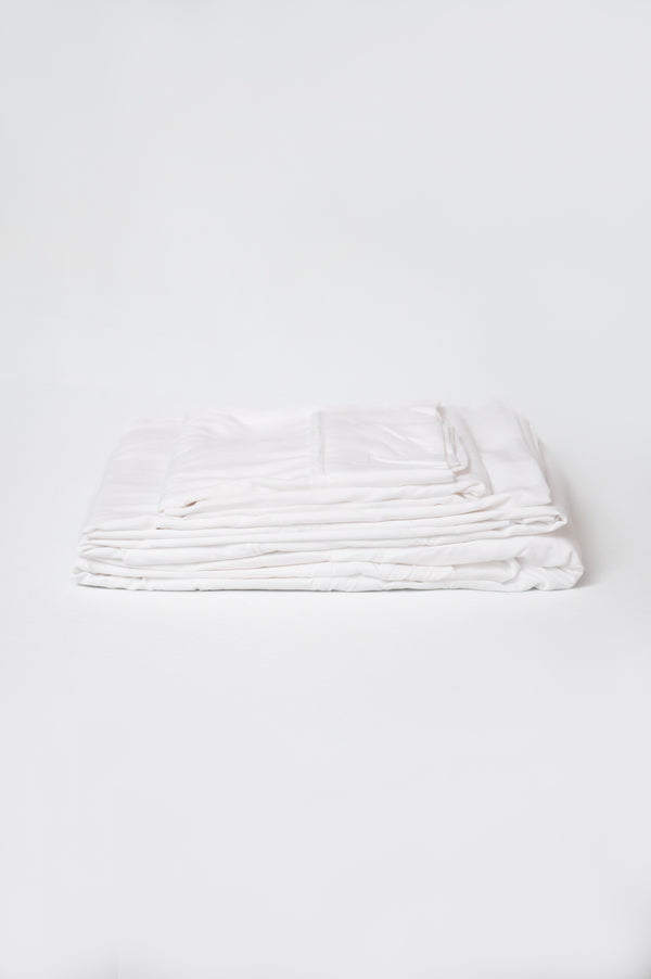 4 Piece Full Brushed Microfiber Hypoallergenic Sheet Set - White