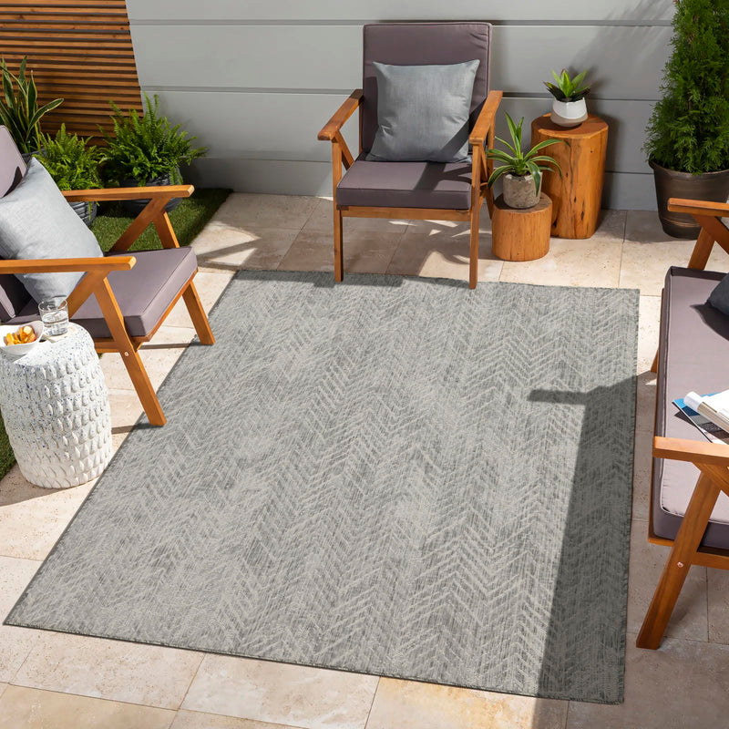 Sunshine - 2'7" X 7'3" Polypropylene, Indoor / Outdoor Area Rug - Silver