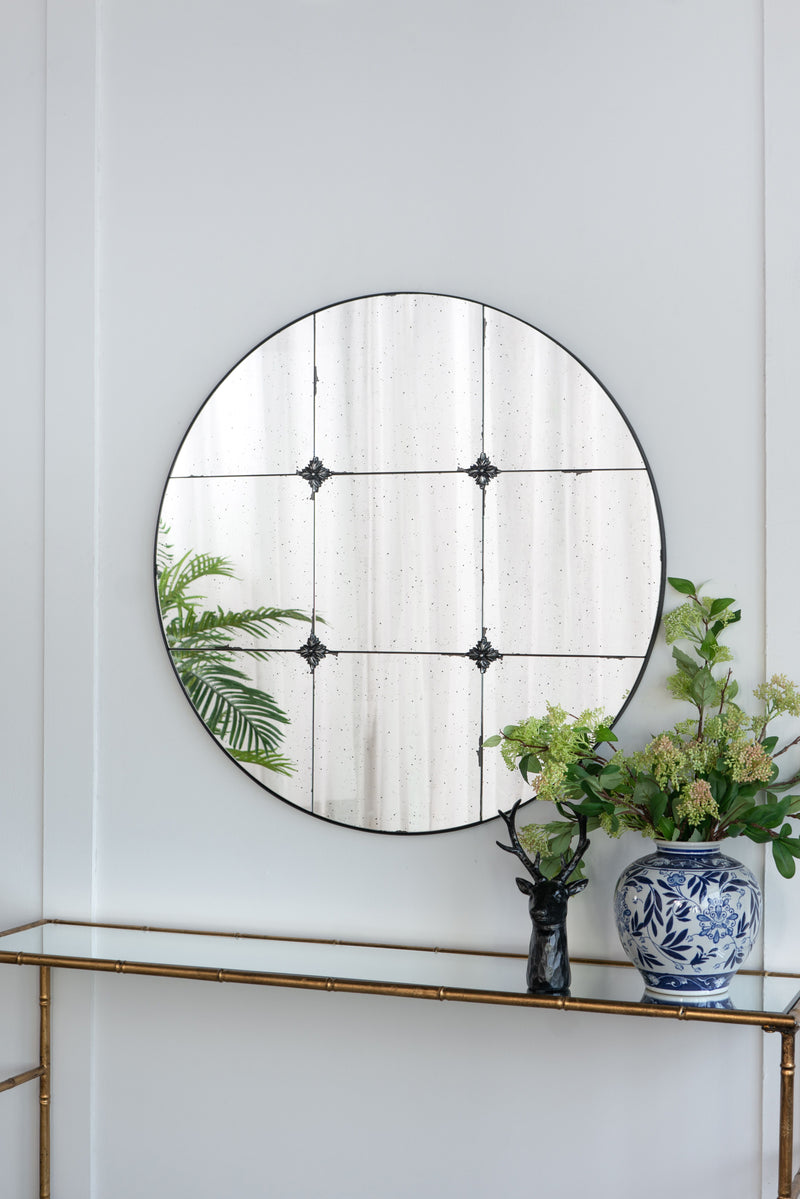 Traditional Decor Style Round Antique Glass Wall Mirror, Wall Decor For For Bathroom Entryway Console Lean Against Wall - Black