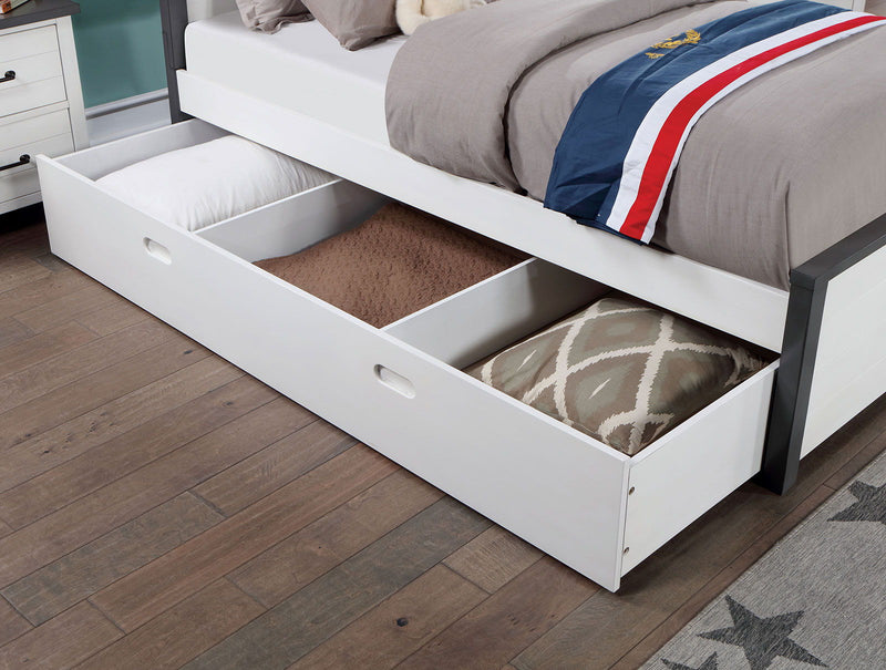 Priam - Full Bed - White / Gray