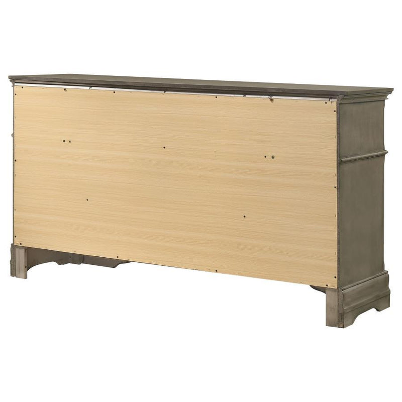 Manchester - 7-Drawer Dresser - Wheat